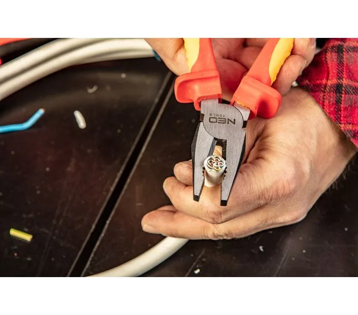 Комбинирани клешти (160 mm, 1000V) Neo Tools