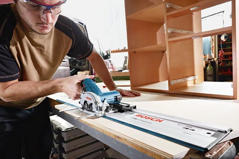 Батериски циркулар Bosch GKS 12V-26