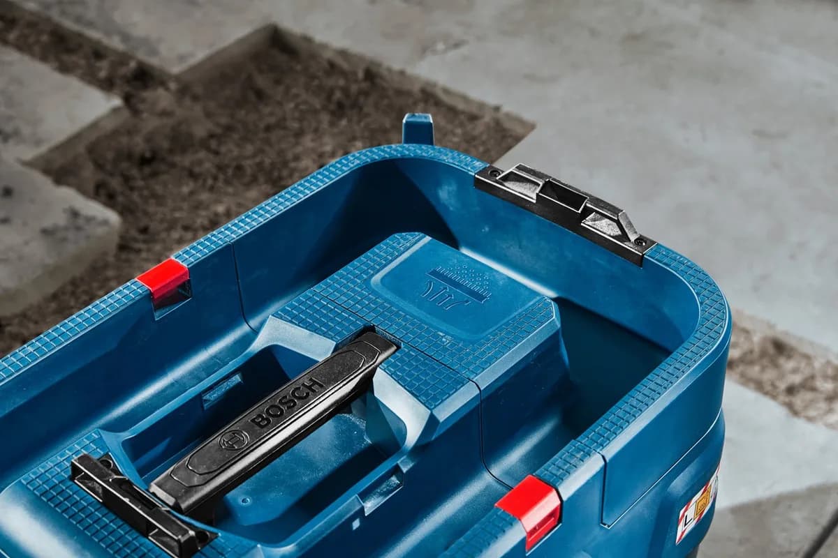 Правосмукалка Bosch GAS 400 A